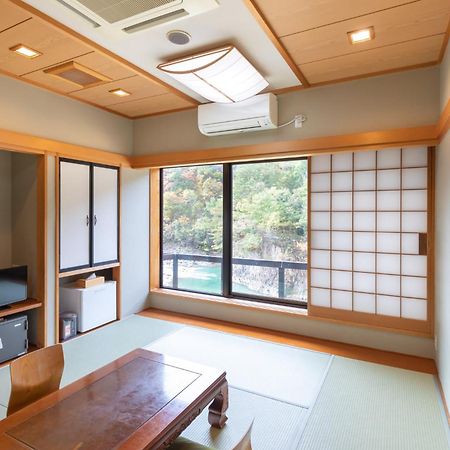 天然温泉白川郷の湯 Hotell Shirakawa-go Eksteriør bilde