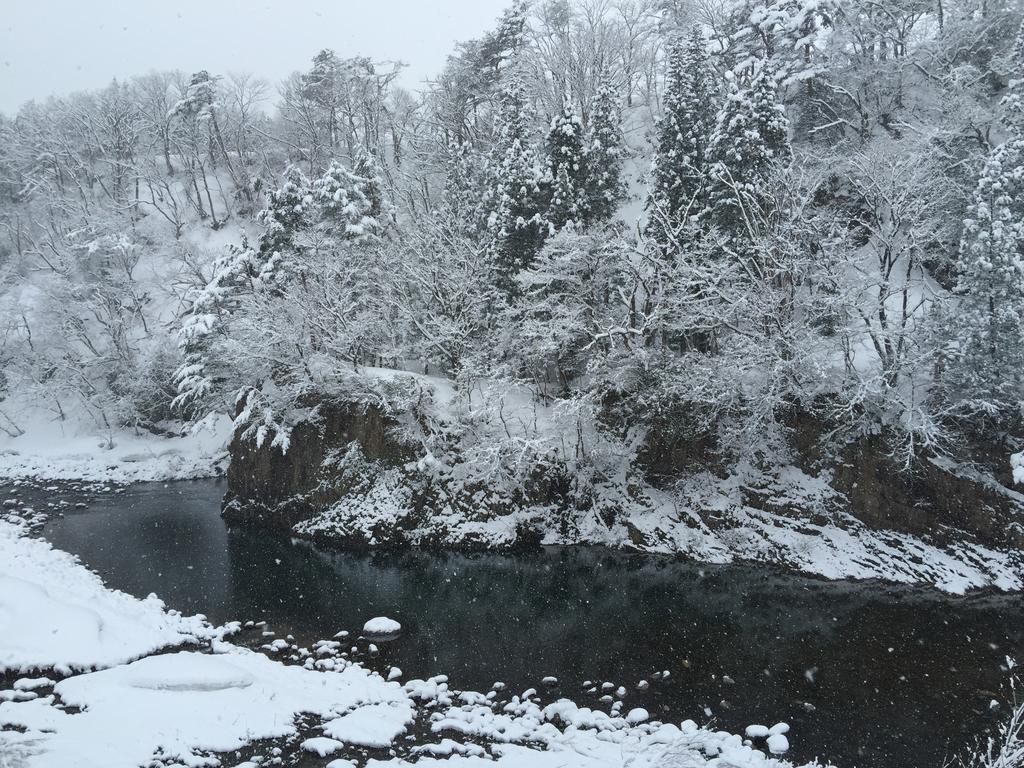 天然 Weni Baiwagō no Tang Hotell Shirakawa-go Eksteriør bilde