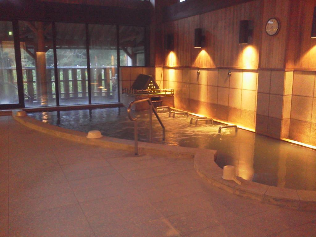 天然温泉白川郷の湯 Hotell Shirakawa-go Eksteriør bilde