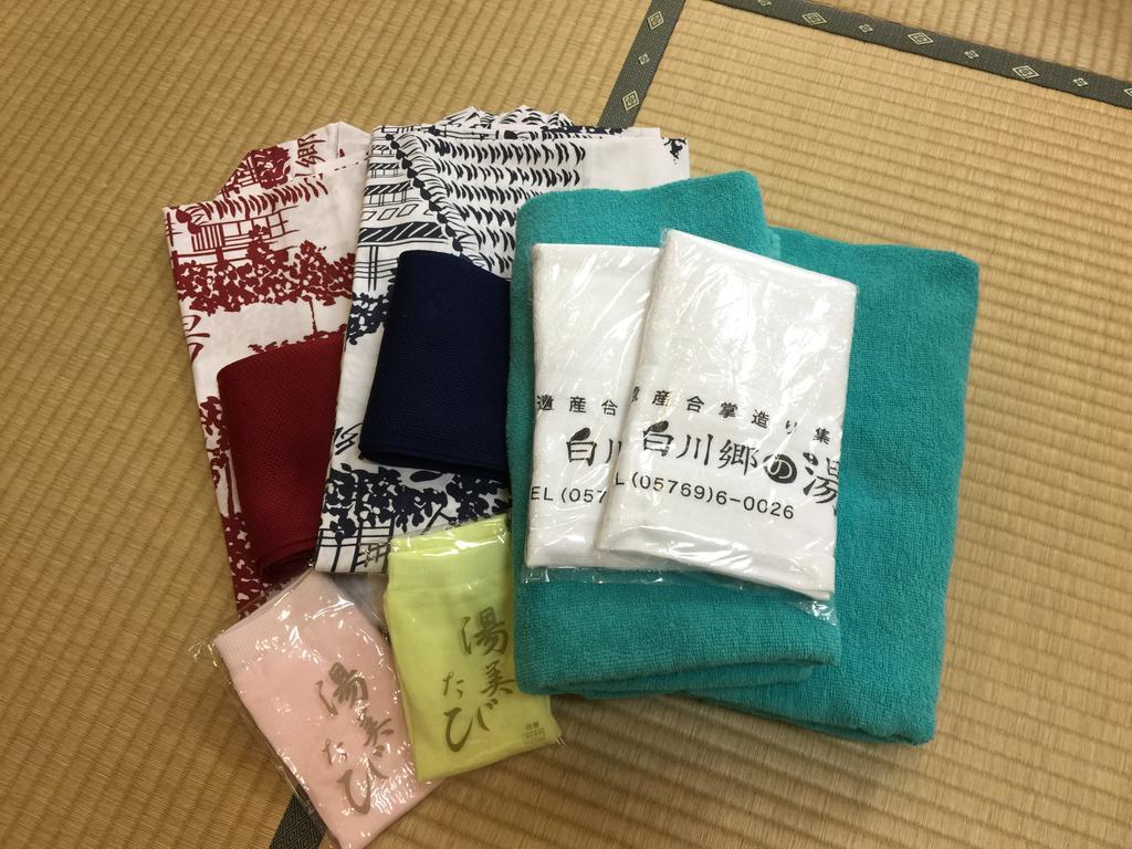 天然温泉白川郷の湯 Hotell Shirakawa-go Eksteriør bilde